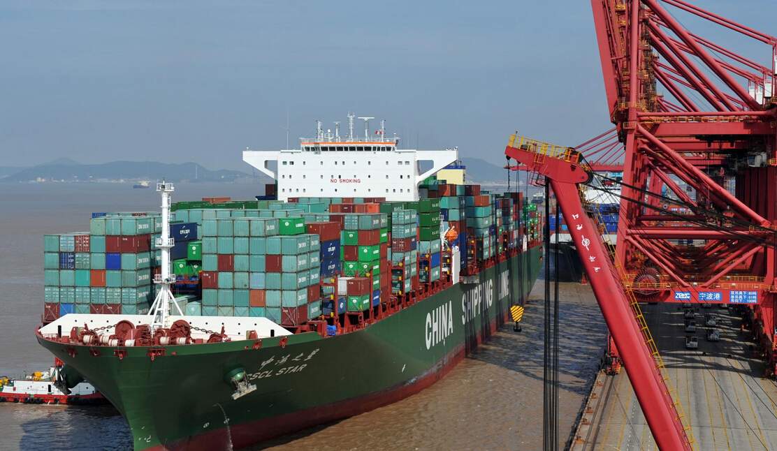 China's foreign trade down in February