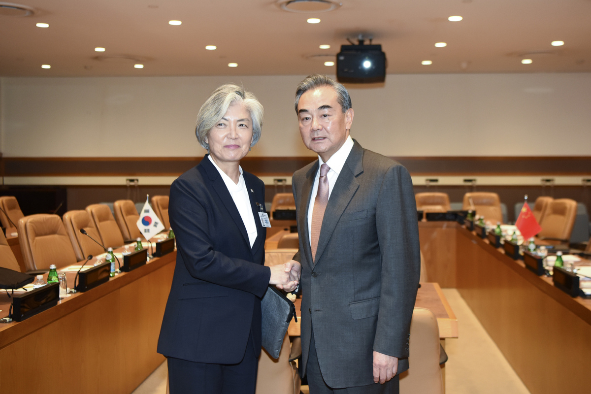 China, ROK top diplomats agree to boost ties, align strategies